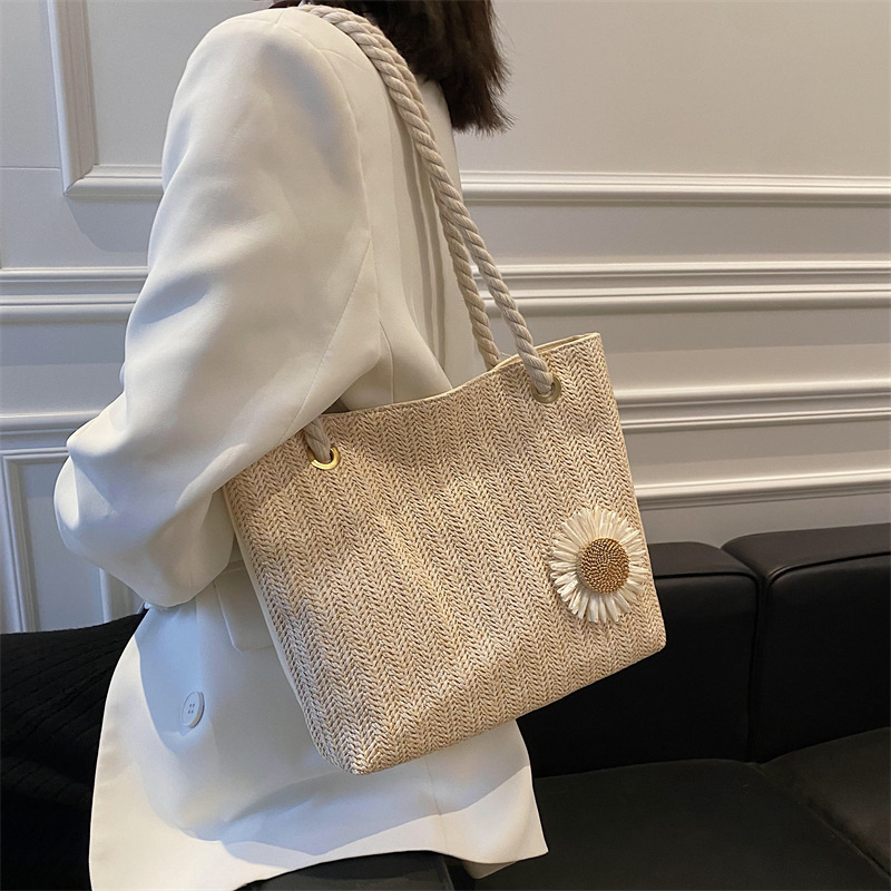 MZ Large Woven Shoulder Bag Women Casual Handbag 30x24x8cm - Image 2