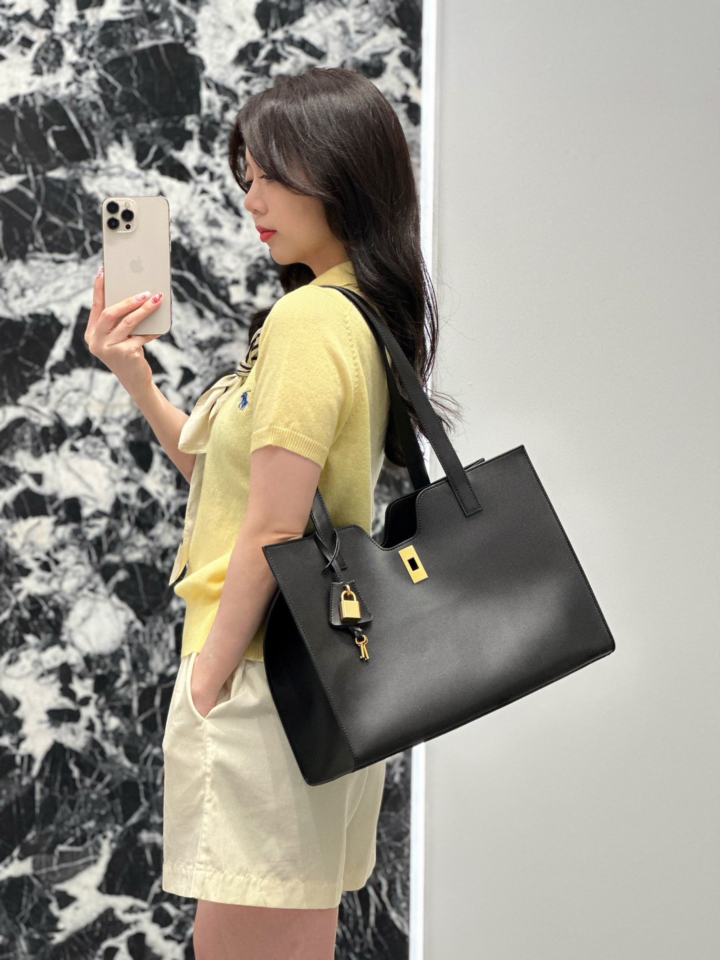 2023 New Genuine Leather Triumphal Arch Tote Bag Minimalist Large Capacity Commuter Handbag - Image 2