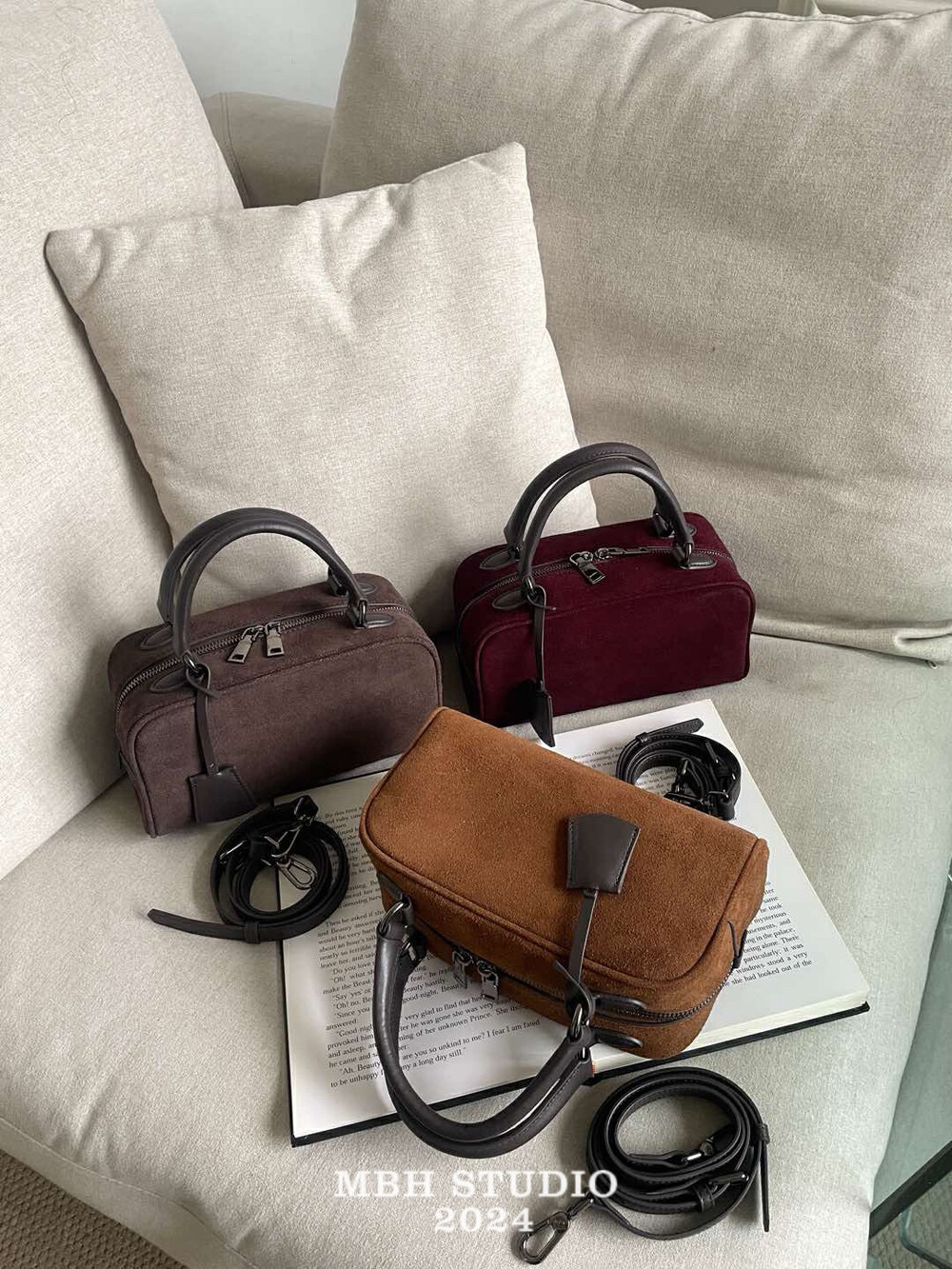 MBH Matte Leather Simple Retro Bowling Bag with Shoulder Strap and Charm